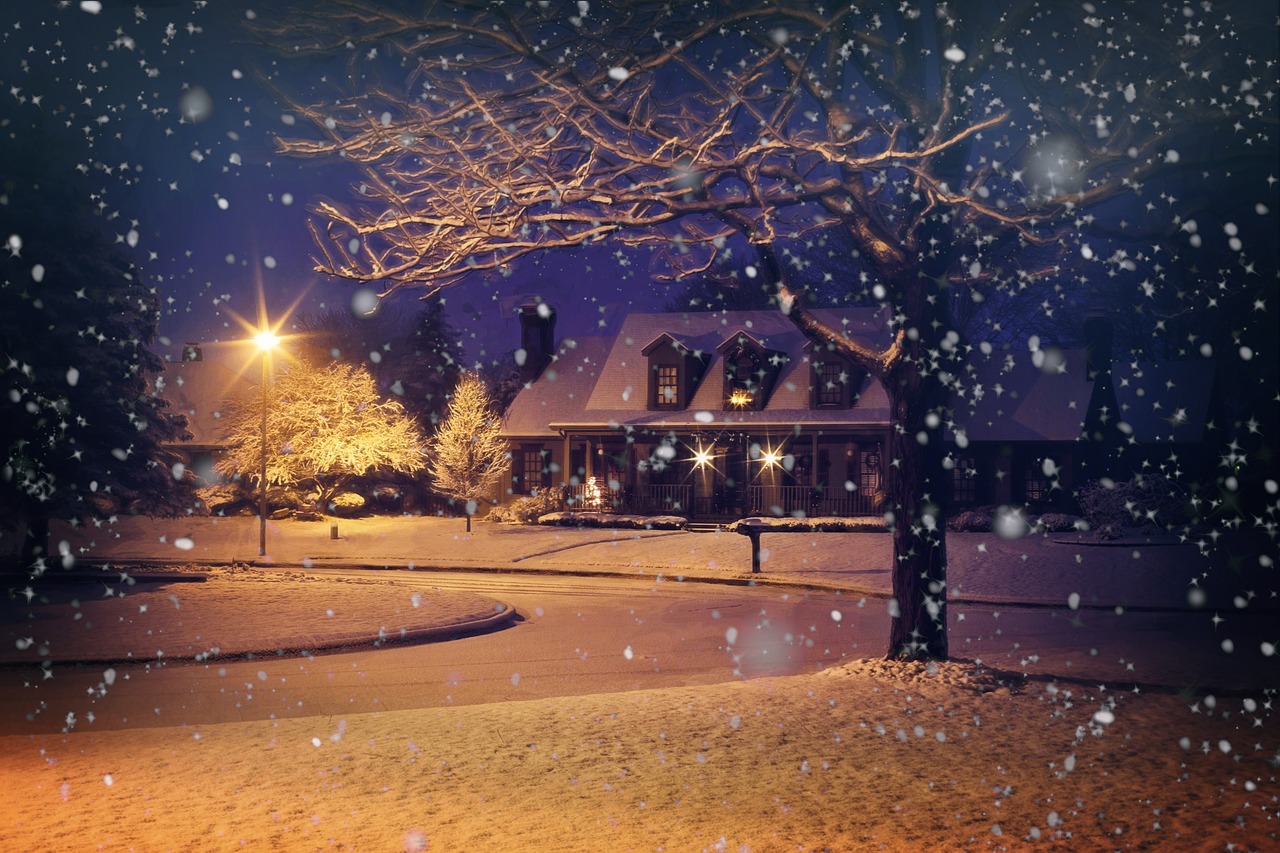 midnight-snow-1915907_1280